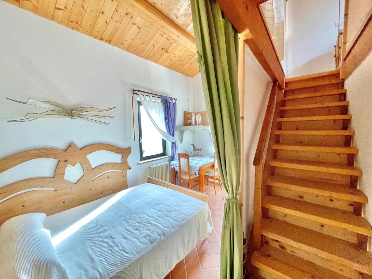 "La Casa Degli Ulivi Art B&B" Trecastelli 外观 照片