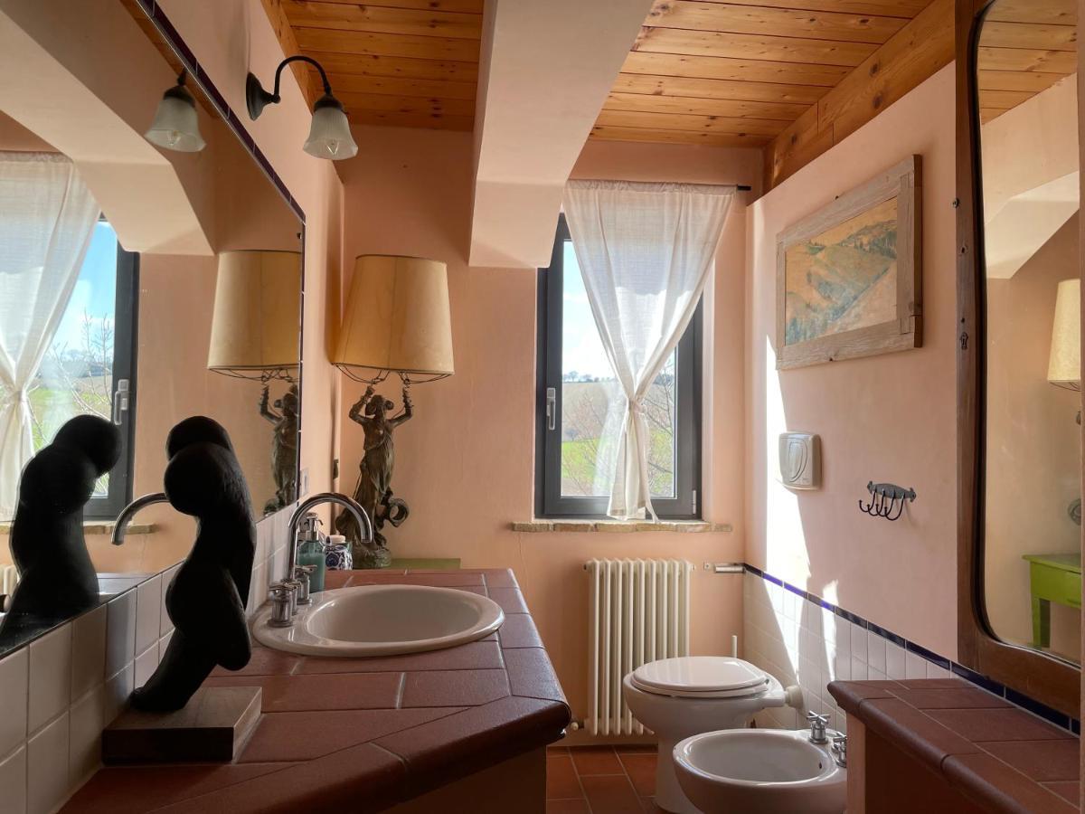 "La Casa Degli Ulivi Art B&B" Trecastelli 外观 照片